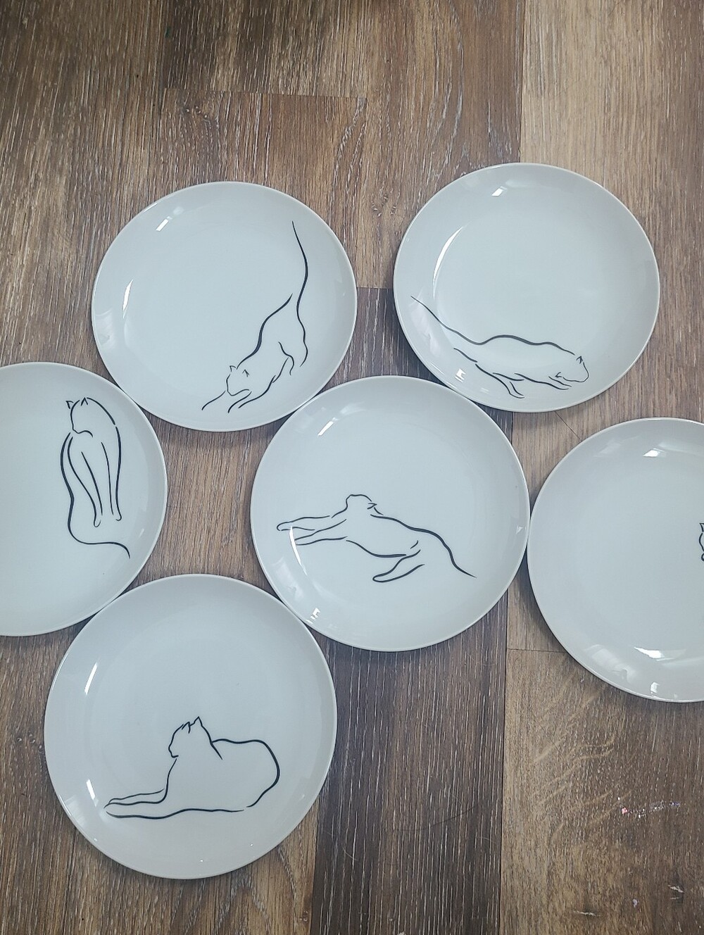 The Monkey & Peddler Set of 6 Cat Plates